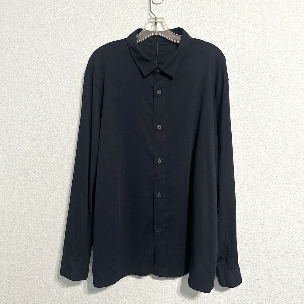 Lululemon Men's Size XXL Commission Shirt Navy Blue Button Up Long Sleeve Casual